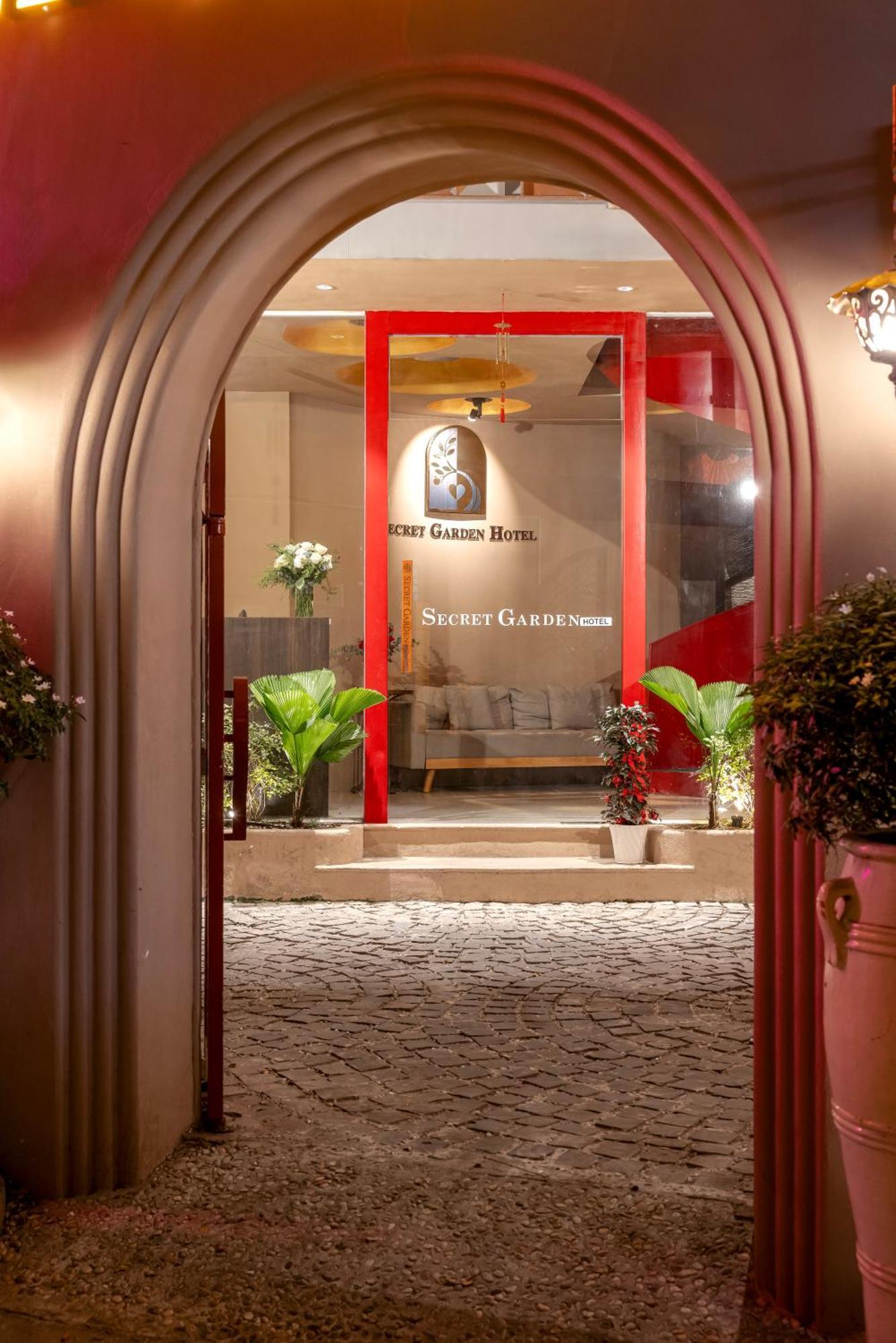 Secret Garden Hotel مدينة هوشي منه المظهر الخارجي الصورة